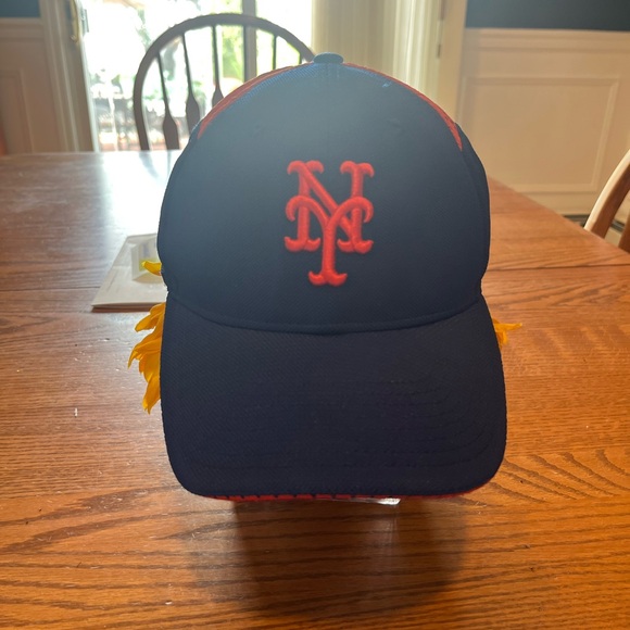 Y2K‎ Mets hat - Picture 1 of 5